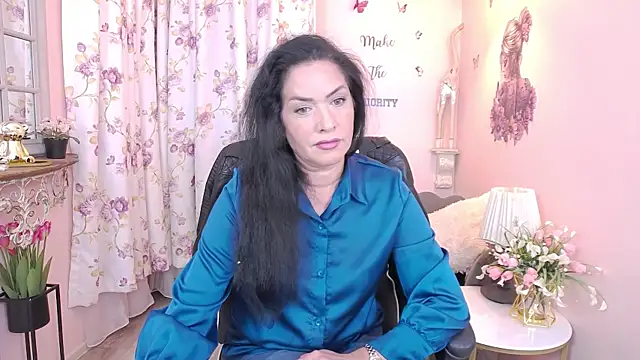 MyLovOne online show from November 19, 2025, 1:33 pm