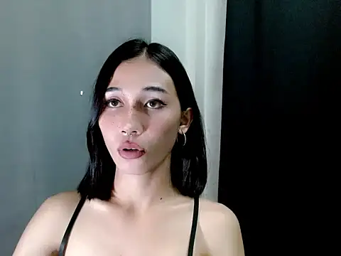 Urfucking khloe1 online show from November 27, 2025, 5:48 pm