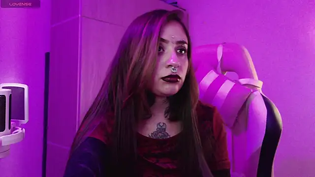 vainilla doll online show from December 2, 2025, 1:11 am