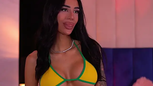 KimNatty online show from December 14, 2025, 2:22 pm