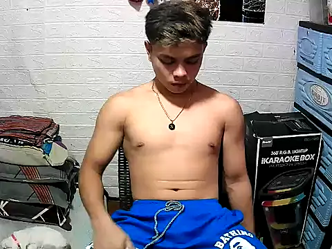 Snapshot of Pinoy_slutcummer69 chatting on January 15, 2026, 7:02 am Pinoy slutcummer69 online show from January 15, 2026, 7:02 am