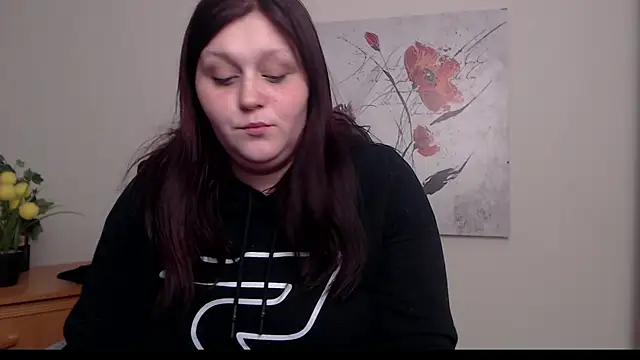 Alisawoods  online show from April 10, 2026, 12:43 pm