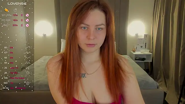 Snapshot of MikaBloom chatting on December 22, 2025, 1:57 am MikaBloom online show from December 22, 2025, 1:57 am