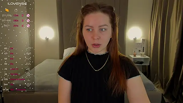 Snapshot of MikaBloom chatting on January 9, 2026, 1:41 am MikaBloom online show from January 9, 2026, 1:41 am