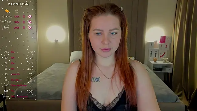 Snapshot of MikaBloom chatting on January 16, 2026, 2:04 am MikaBloom online show from January 16, 2026, 2:04 am