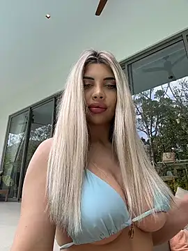 Snapshot of Monique_Celeste chatting on March 31, 2026, 2:57 am Monique Celeste online show from March 31, 2026, 2:57 am