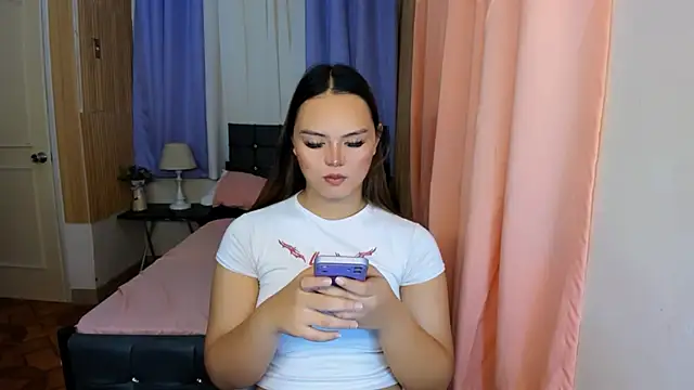 ameliamaureen online show from May 31, 2026, 4:42 am