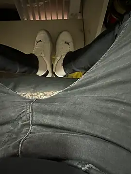 Snapshot of Ersin_meral chatting on September 8, 2025, 2:49 pm Ersin meral online show from September 8, 2025, 2:49 pm