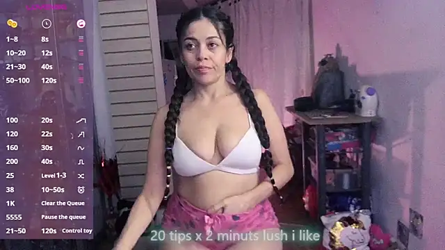 Snapshot of xinamora chatting on October 26, 2025, 3:23 am xinamora online show from October 26, 2025, 3:23 am