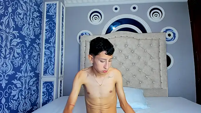 Snapshot of spicyslim_ chatting on November 4, 2025, 2:43 am spicyslim online show from November 4, 2025, 2:43 am