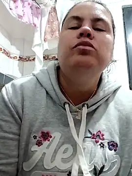 yaneth  online show from October 19, 2025, 11:16 pm