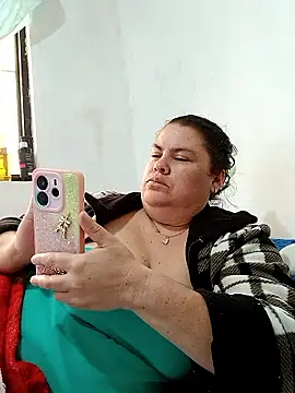 yaneth  online show from January 14, 2026, 1:06 pm