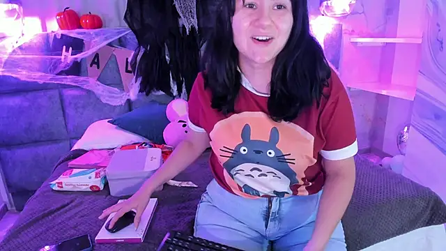 Snapshot of harimoon1 chatting on October 8, 2025, 1:03 am harimoon1 online show from October 8, 2025, 1:03 am