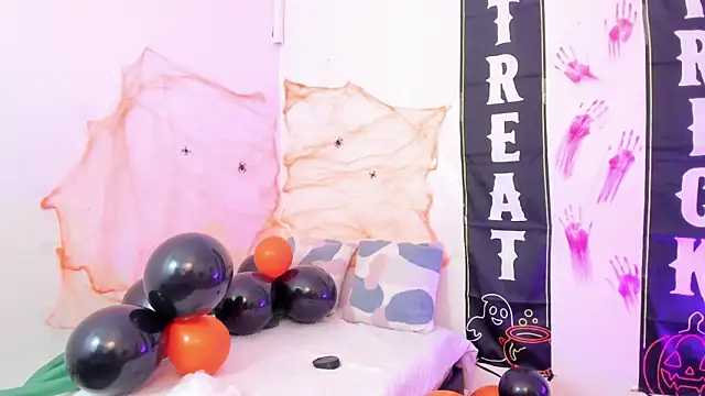 yunna7 online show from October 28, 2025, 11:36 am