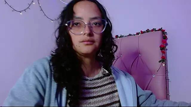 Snapshot of manumeow1 chatting on December 13, 2025, 10:15 pm manumeow1 online show from December 13, 2025, 10:15 pm