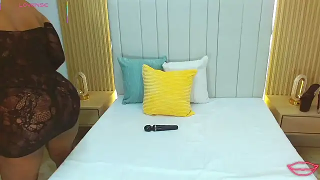 WildScarlet online show from October 27, 2025, 1:37 pm