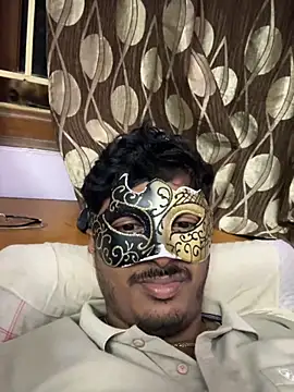 Snapshot of VVcouple chatting on October 10, 2025, 6:07 pm VVcouple online show from October 10, 2025, 6:07 pm