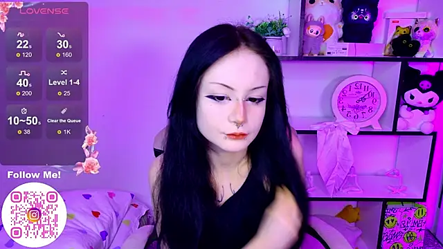 Snapshot of MiaScarlettt chatting on December 5, 2025, 7:10 pm MiaScarlettt online show from December 5, 2025, 7:10 pm