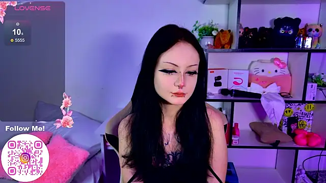 Snapshot of MiaScarlettt chatting on December 18, 2025, 7:09 pm MiaScarlettt online show from December 18, 2025, 7:09 pm