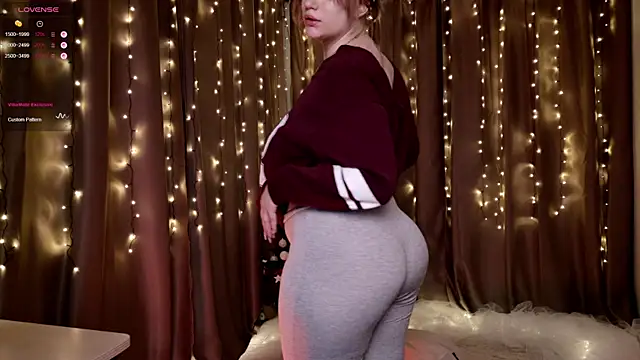 Morvelyn online show from December 19, 2025, 2:24 pm