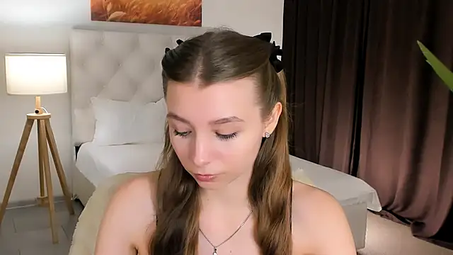 JulieDaniel online show from October 29, 2025, 8:16 am