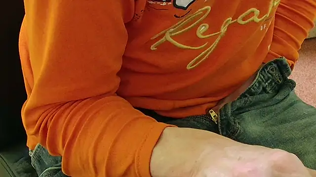 Snapshot of k74robert chatting on February 26, 2026, 9:47 pm k74robert online show from February 26, 2026, 9:47 pm