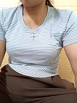 Snapshot of NG_N chatting on October 29, 2025, 5:31 am NG N online show from October 29, 2025, 5:31 am