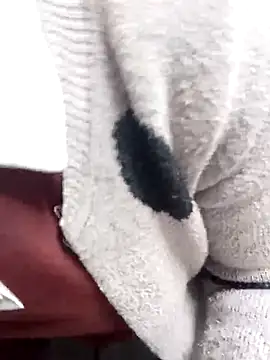 Snapshot of NG_N chatting on November 19, 2025, 2:33 am NG N online show from November 19, 2025, 2:33 am