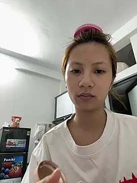 Lil-Gi online show from May 26, 2026, 10:00 am