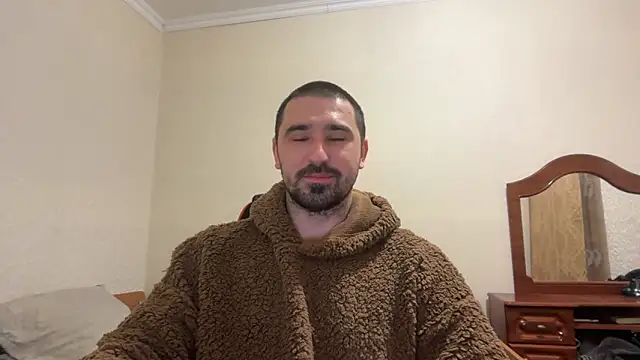 Snapshot of Hard_to_Obey chatting on February 4, 2026, 6:36 pm Hard to Obey online show from February 4, 2026, 6:36 pm