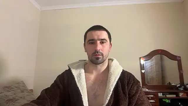 Snapshot of Hard_to_Obey chatting on February 18, 2026, 5:42 pm Hard to Obey online show from February 18, 2026, 5:42 pm