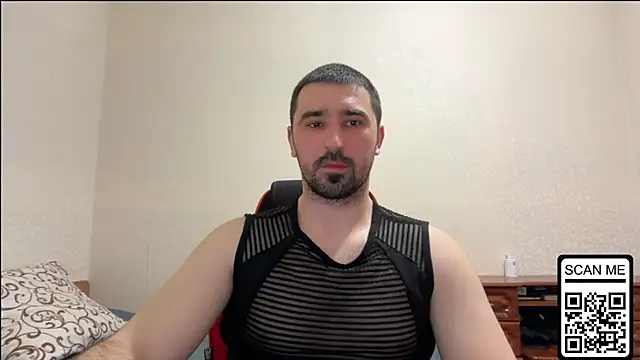 Snapshot of Hard_to_Obey chatting on April 10, 2026, 5:06 pm Hard to Obey online show from April 10, 2026, 5:06 pm