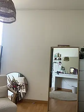 Snapshot of chloedlm5 chatting on February 25, 2026, 10:14 am chloedlm5 online show from February 25, 2026, 10:14 am