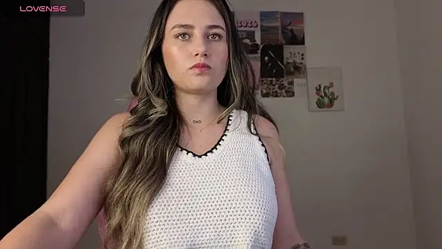 Veronika  Winslow  online show from May 15, 2026, 6:42 am
