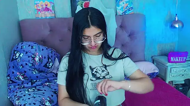 laurenelove online show from October 25, 2025, 3:25 am