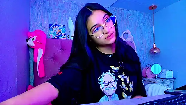 laurenelove online show from November 29, 2025, 3:53 am