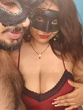 sexy42couple online show from July 3, 2026, 8:48 pm