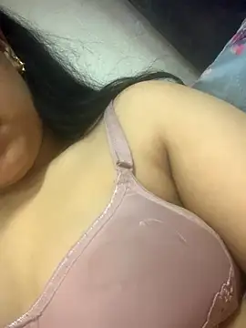 Snapshot of Roubi99six chatting on November 28, 2025, 7:55 am Roubi99six online show from November 28, 2025, 7:55 am