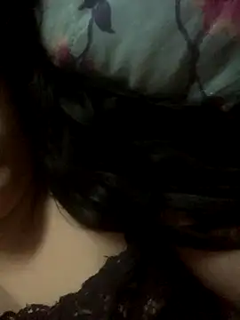 Snapshot of Roubi99six chatting on December 14, 2025, 5:57 am Roubi99six online show from December 14, 2025, 5:57 am