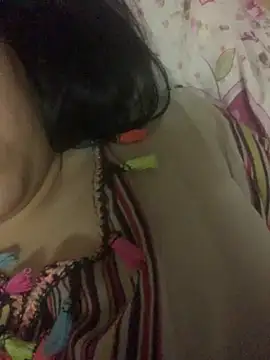 Snapshot of Roubi99six chatting on January 13, 2026, 4:07 am Roubi99six online show from January 13, 2026, 4:07 am