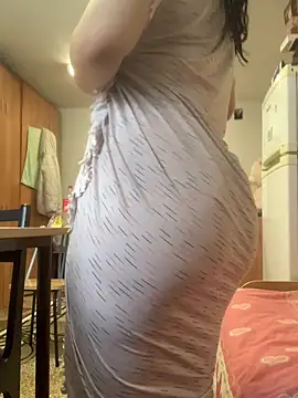 Snapshot of Roubi99six chatting on February 9, 2026, 11:25 am Roubi99six online show from February 9, 2026, 11:25 am