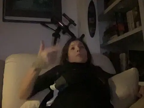 dddasani online show from November 15, 2025, 4:10 am