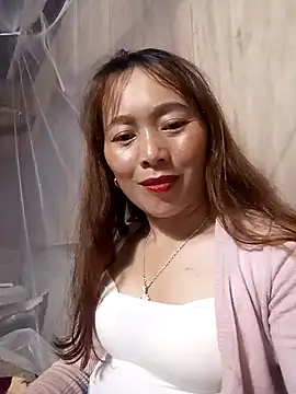 Snapshot of Bianly chatting on November 8, 2025, 1:44 pm Bianly online show from November 8, 2025, 1:44 pm