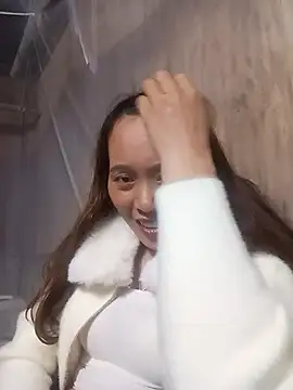 Snapshot of Bianly chatting on November 13, 2025, 2:16 pm Bianly online show from November 13, 2025, 2:16 pm