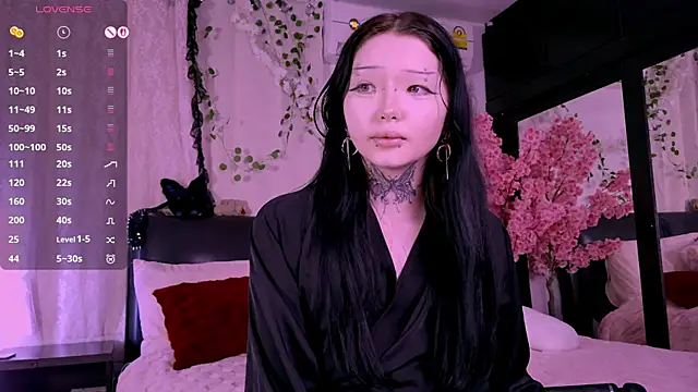 Snapshot of Lein_Bone chatting on November 1, 2025, 12:12 am Lein Bone online show from November 1, 2025, 12:12 am