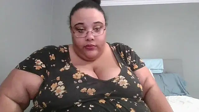 Snapshot of SexyBBW10790 chatting on February 26, 2026, 4:17 pm SexyBBW10790 online show from February 26, 2026, 4:17 pm