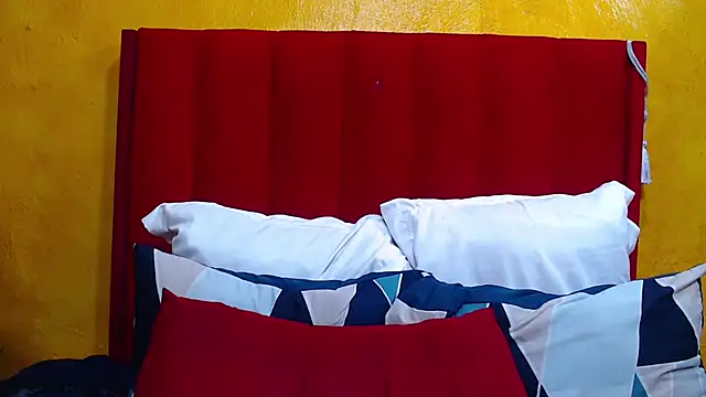 Candycrush2555 online show from December 14, 2025, 8:41 am