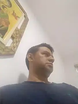 Snapshot of Crocante_Hot chatting on October 13, 2025, 11:32 am Crocante Hot online show from October 13, 2025, 11:32 am