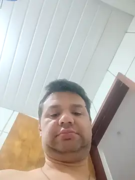 Snapshot of Crocante_Hot chatting on November 11, 2025, 9:09 am Crocante Hot online show from November 11, 2025, 9:09 am