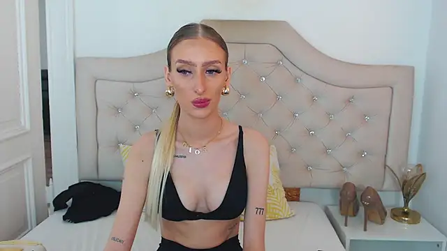 Snapshot of NatalieSensual chatting on March 6, 2026, 9:28 am NatalieSensual online show from March 6, 2026, 9:28 am